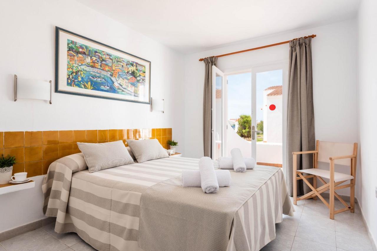 Rimar 4, 2 bedroom apartment, Cap d'Artrutx Cala 'n Bosch Buitenkant foto